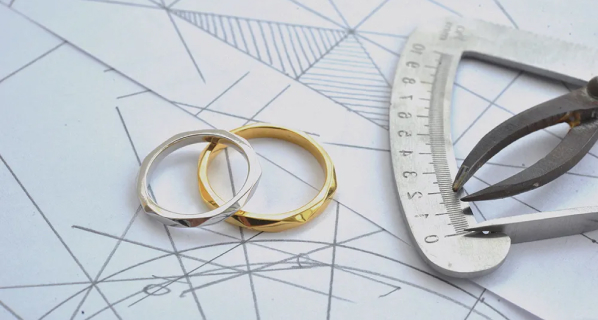 画像：指輪制作を収録したムービー