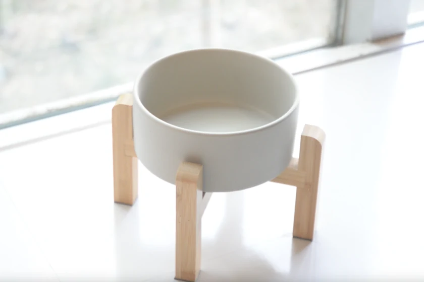 ペット用の水飲みボウル